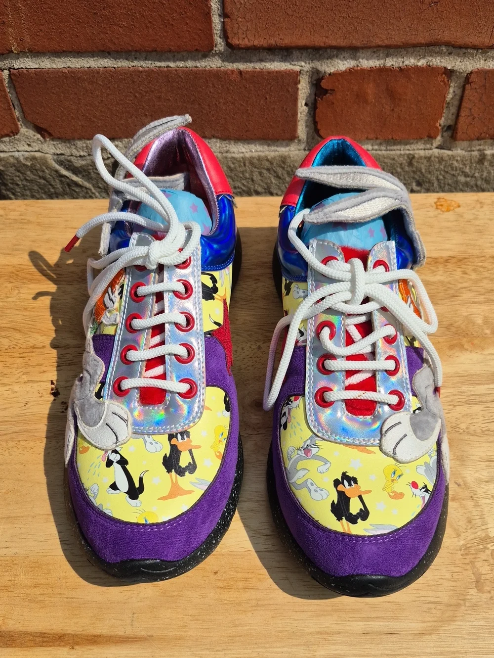 Irregular Choice Looney Tunes Carrots and Jokes Size 41 Tennis Shoes - New